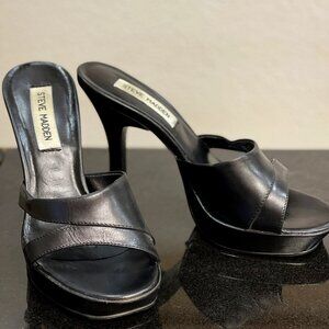 Steve Madden Suzan 7B Black Platform Sandal